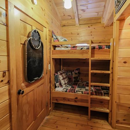 Lazy Bear Lodge Gatlinburg Ngoại thất bức ảnh