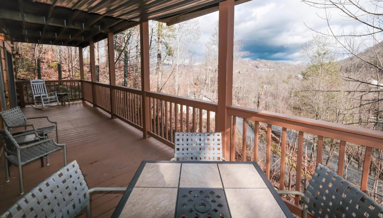 Lazy Bear Lodge Gatlinburg Ngoại thất bức ảnh